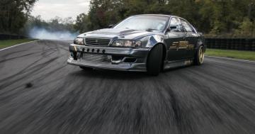 Toyota Chaser Jzx100 Is A Vip Drift Machine Can Easily