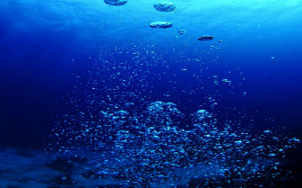 HD Deep Blue Sea Background Wallpaper