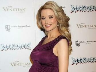 Holly Madison Wallpaper