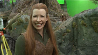 Evangeline Lilly As Tauriel In Hobbit Wallpaper