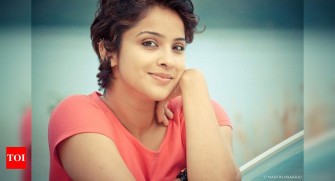 Aparna Gopinath Performs Contemporary Dance Malayalam Movie News