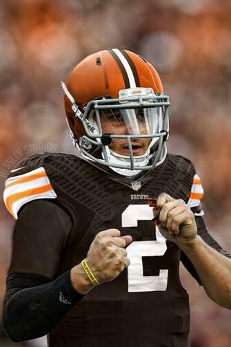 Ios7 Johnny Manziel In Cleveland Parallax HD iPhone iPad