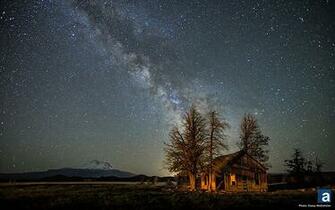 Adventure Journal Wallpaper Wednesday Mt Shasta With Stars