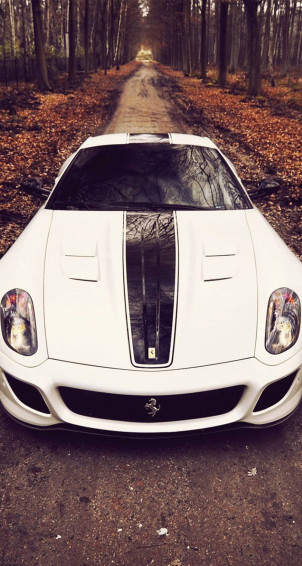 Ferrari iPhone Wallpaper