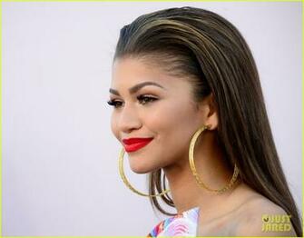 Zendaya Keke Palmer Bring Color To The Bet Awards Pre Dinner