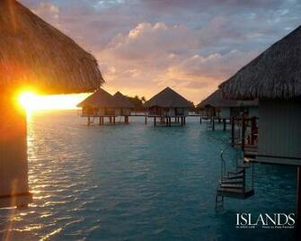 Bora Tahiti Around The World