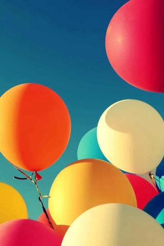 Fun Balloons Wallpaper Background