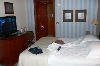 Tags Bed Bedroom Designs For Small Spaces Space
