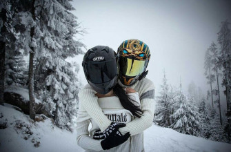 Riders Wallpaper