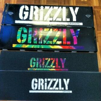 Grizzly Grip Wallpaper