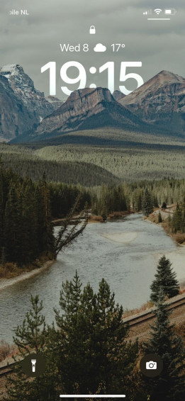 Ios Lockscreen With Mountains Wallpaper In Comments R Iossetups