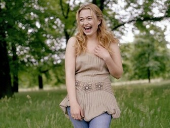 Sophia Myles Hot Pics HD Wallpaper