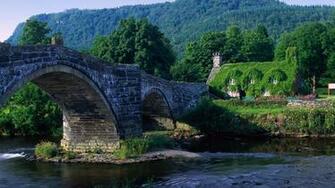 Windows Wallpaper Village