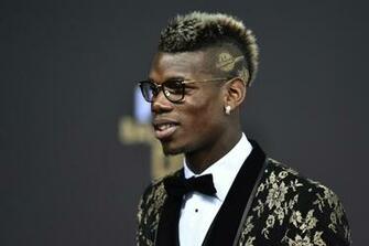 En Image Costume Sobre Pour Messi Clownesque Pogba