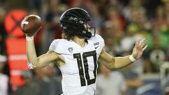 Justin Herbert Football University Of Oregon Athletics