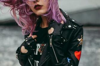 Bad Girl Wallpaper For
