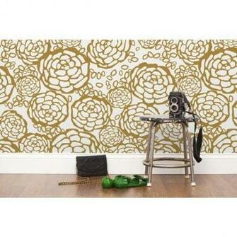 Bed Oh Joy For Hygge West Petal Pusher Wallpaper White Gold