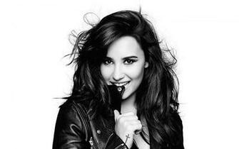 Demi Lovato HD Desktop Wallpaper