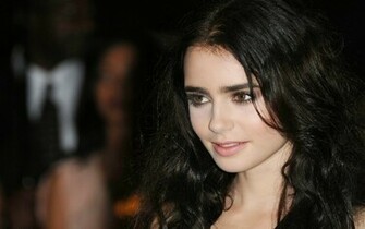 Lily Collins HD Wallpaper