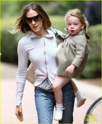 Sarah Jessica Parker Image Adopts School In