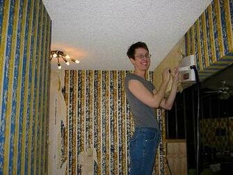 Paint Her Hallway She S Keeping Some Flocked Wallpaper Yay