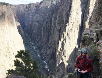 Experience The Grandeur Of Black Canyon Wallpaper