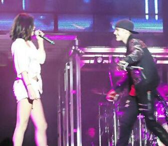 Justin Bieber And Selena Gomez Image Surprises