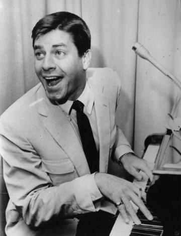 Jerry Lewis Comedy S Renaissance Man Dies At Vogue