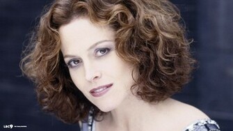 Great Sigourney Weaver HD Wallpaper
