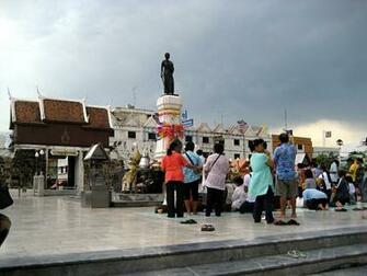 File Thao Suranaree Statue Korat Thailand Jpg