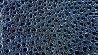 Blue Water Drops Wallpaper