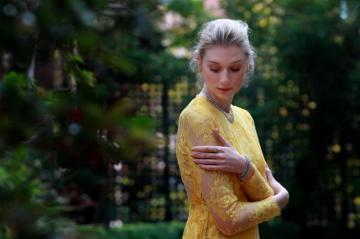 Elizabeth Debicki Celebrity Wallpaper