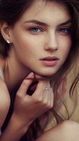 Beautiful Girl Face HD Wallpaper Votes Solo In