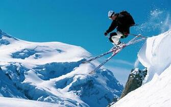 Skiing Photo Wallpaper HD