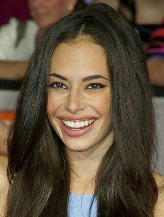 Chloe Bridges HD Wallpaper