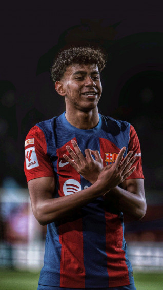 Lamine Yamal Portrait Wallpaper