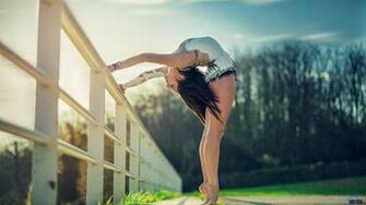 Wallpaper Gymnast Doing A Morning Workout X HDtv