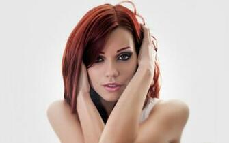 Beautiful Redhead Wallpaper