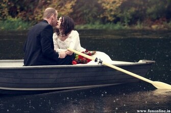 Wallpaper Love Kiss Cell Pictures Photos
