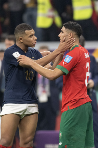 Real Friendship Fans Love Kylian Mbappe S Classy Gesture To