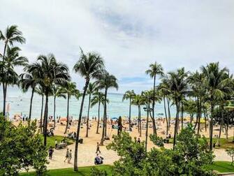 Re Hyatt Regency Waikiki Beach Resort And Spa