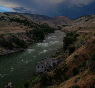 Yellowstone River Background Paradise Adventure Company