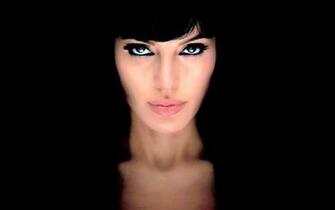 Salt Wallpaper Angelina Jolie