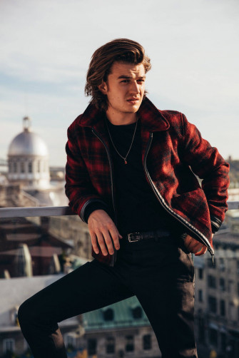Joe Keery Wallpaper