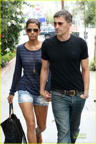 Halle Berry Image Olivier Martinez Little Door Duo