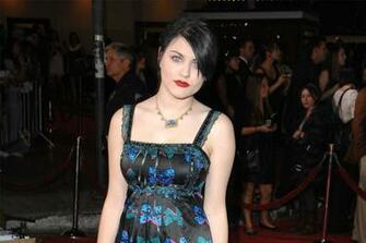 Frances Bean Cobain HD Wallpaper Full Pictures