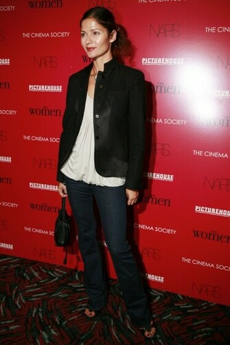 Jill Hennessy Wallpaper