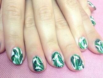 Beverly Hills Hotel Banana Leaf Wallpaper Nails We Love Hotels Also