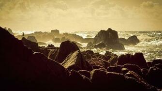 Sun Light Reflecting In The Waves Wallpaper Beach