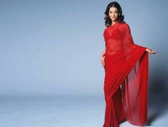 Aishwarya In Hot Saree Wallpaper HD